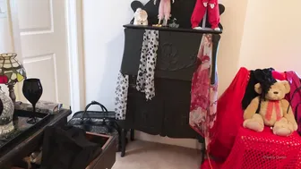 CHASTITY QUEEN onlyfans gorgeous chick jerks off her pussy with phallus