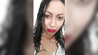 CASSIE DEL ISLA onlyfans young schoolgirl erotically eats a banana