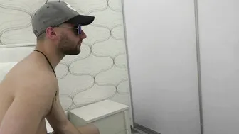 CANDI KATTY onlyfans busty babe caresses nipples