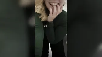 AFLOWERPATTERN onlyfans demonstratively masturbating on cam