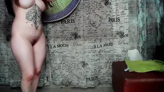 the_best_party_x chaturbate jumps on a toy and cums