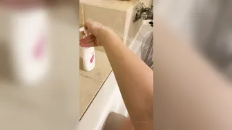 spicypie onlyfans sexy mistress pulls pussy