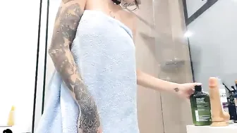 PetiteMarie onlyfans lustful mommy shows charms