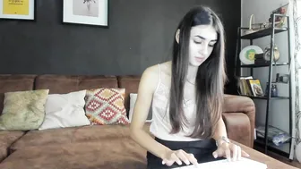 indianbeauty20 chaturbate likes to hammer in all holes