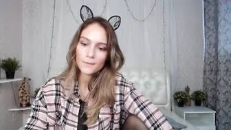 princess_dream chaturbate adorable baby communicates in  private