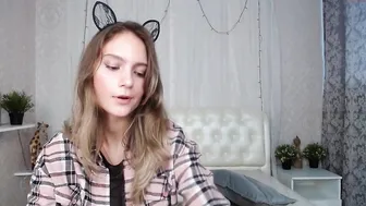 princess_dream chaturbate adorable baby communicates in  private