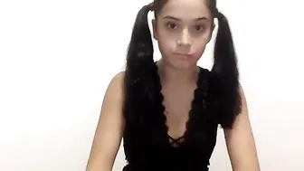 thalia_ventura chaturbate dude licks shaved cunt girlfriend