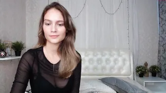 princess_dream chaturbate crazy chick caresses sex lips