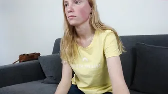 elenaideal chaturbate exquisite body gently pulls pussy