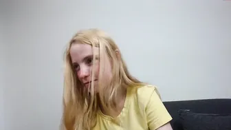 elenaideal chaturbate appetizing wench rides sex toy