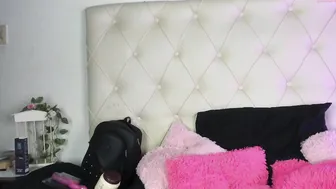 pink_mom chaturbate fluffy harlot fucks pussy with phallus