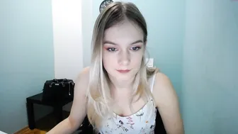 ann_ross chaturbate hot chick fucks pussy sex toy