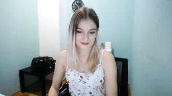 ann_ross chaturbate hot chick fucks pussy sex toy