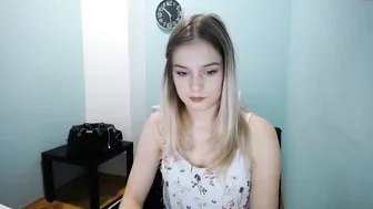 ann_ross chaturbate hot chick fucks pussy sex toy