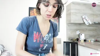 xwithy chaturbate chick with slack tits dancing in front of the camera