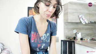 xwithy chaturbate chick with slack tits dancing in front of the camera