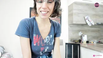xwithy chaturbate chick with slack tits dancing in front of the camera