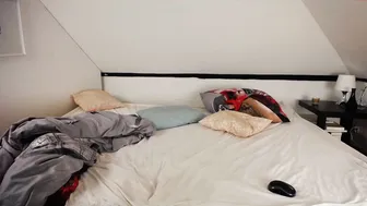 sonialeron chaturbate blonde babe bares her tits