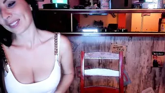 so_immoral chaturbate naked handjob on the floor