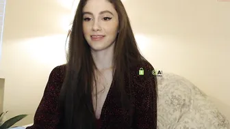 snowww_white chaturbate marvelous babe shows off a gorgeous bosom