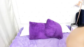 veronika_fire555 chaturbate attractive bitch fucks her cap
