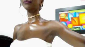 tracyryan chaturbate amazing mare dancing striptease