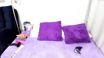 veronika_fire555 chaturbate desirable squeezing nipples