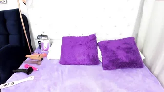 veronika_fire555 chaturbate desirable squeezing nipples