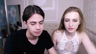 vanessaveles chaturbate 05 April 2020