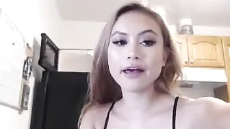 prettykatx0x0 chaturbate adorable female fingers her anus