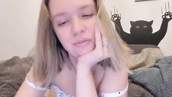 wondervera chaturbate juicy sluts play with sex toy