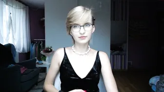 sunny_nicole babe in stockings fingering sex toy