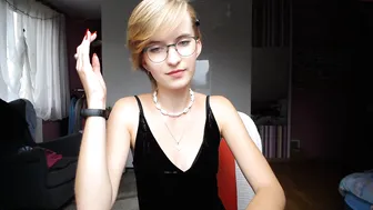 sunny_nicole Dark-haired passion