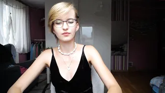 sunny_nicole Dark-haired passion