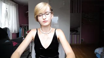 sunny_nicole Dark-haired passion