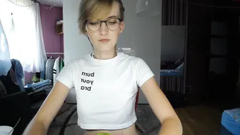 sunny_nicole hot blonde girl masturbates cunt