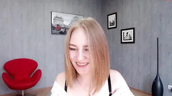 stretchinggirl Lousy lick