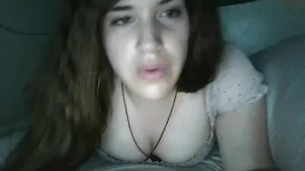 klanashy hot young lady is fucking pussy