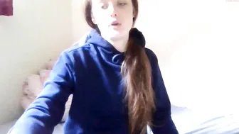 newcastlepanties young beauty fucks phallus