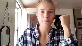 highpillows blonde slut fucks pussy with phallus