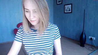 stretchinggirl charming babe masturbates with sex toy