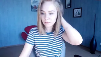 stretchinggirl charming babe masturbates with sex toy