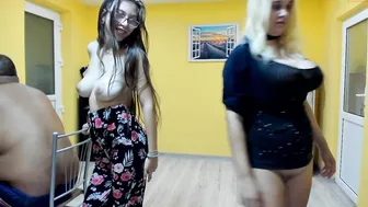 sexy_luna69 three fingers into the vagina