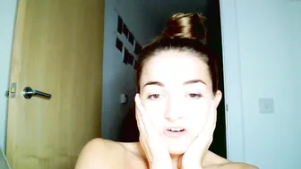 clsx_x beautiful chick fucked with sex toys