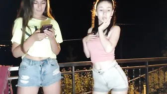 badgirls96 showing her butt