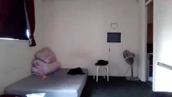 newcastlepanties Sultry brunette