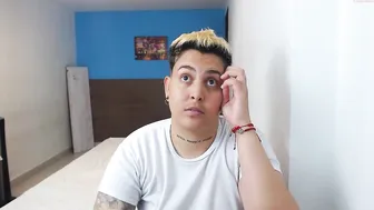 lexa_and_jacob sexy blonde pulls pussy hand