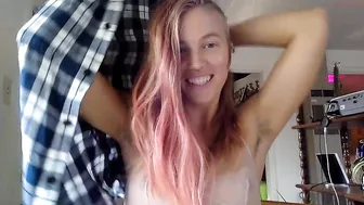 highpillows exciting bitch dancing in underwear