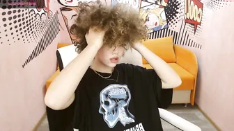 jia_honey incredible shows off gorgeous boobs