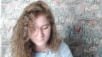 helen_lee sexy chickens caress excited nipples